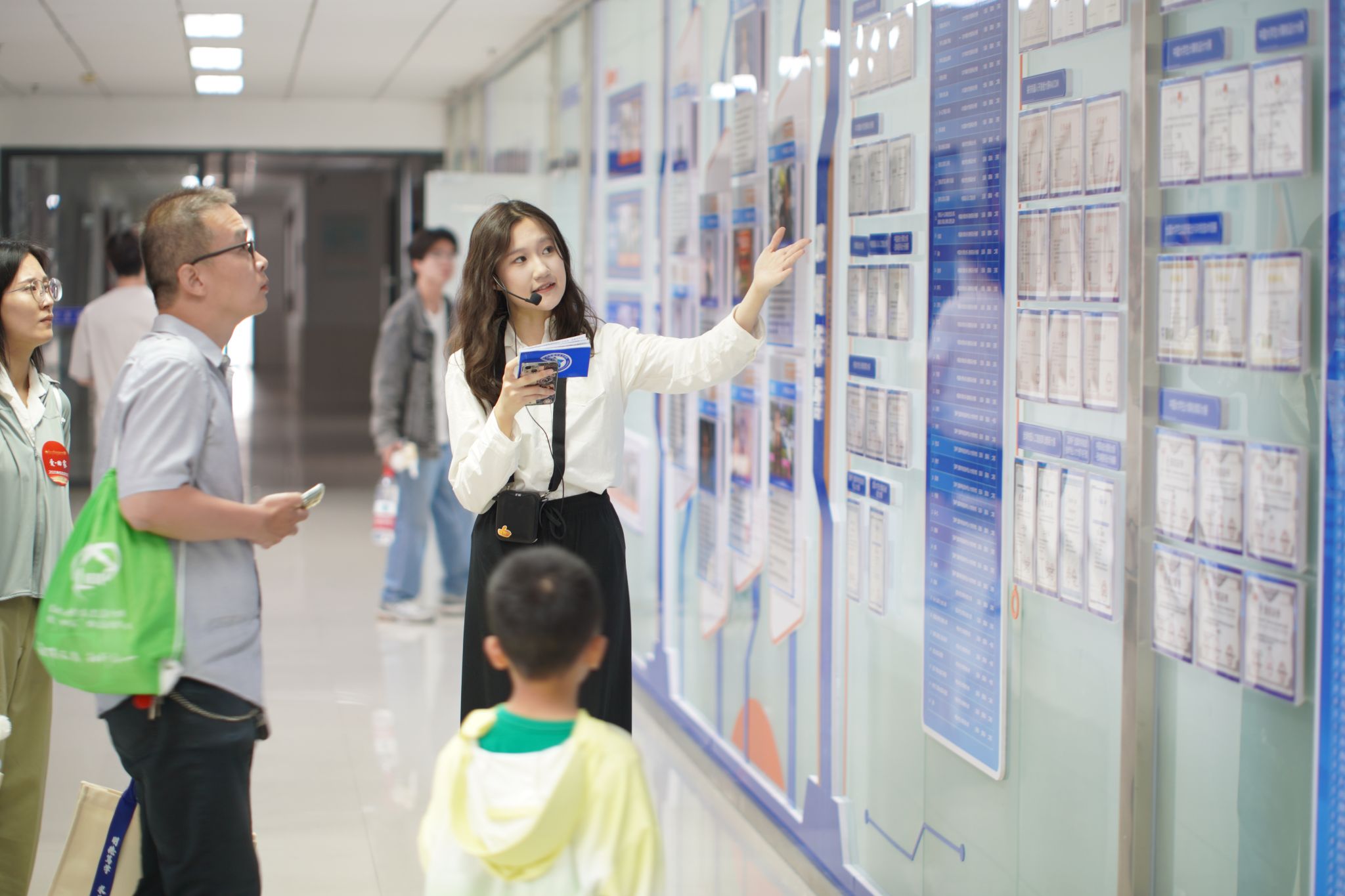 薪火相传话发展，共叙情谊启新程 —— beat365中文唯一官网师生与返校院友座谈会